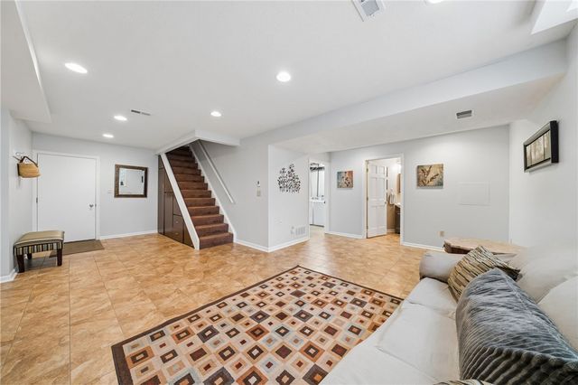 311 Woodmont Drive, Cranberry Twp, PA 16066