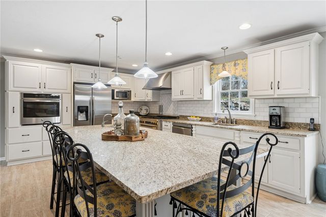 311 Woodmont Drive, Cranberry Twp, PA 16066