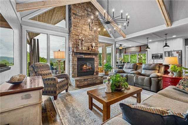220 Aspen, Eureka Springs, AR 72632