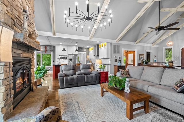220 Aspen, Eureka Springs, AR 72632
