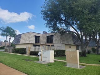 2464 Waterside Drive, Lake Worth, FL 33461