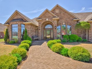 1400 Quail Lake Way, Mustang, OK 73064