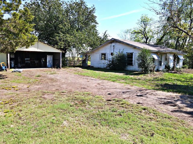 956 Farm Road 900 N, Saltillo, TX 75478