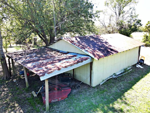 956 Farm Road 900 N, Saltillo, TX 75478