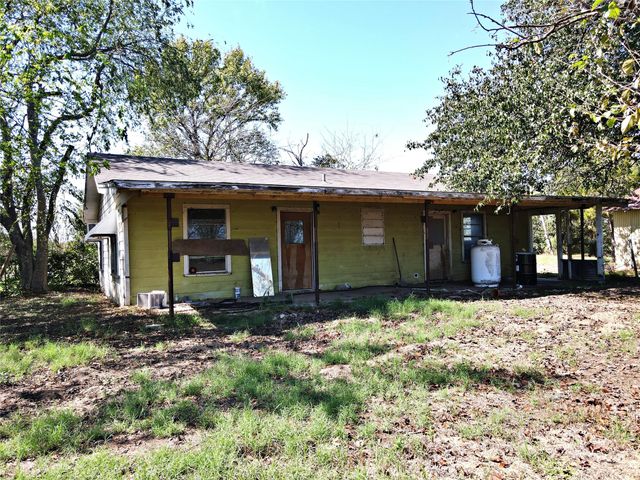 956 Farm Road 900 N, Saltillo, TX 75478