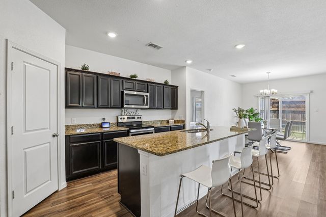 5300 Shady Springs Trail, Fort Worth, TX 76179