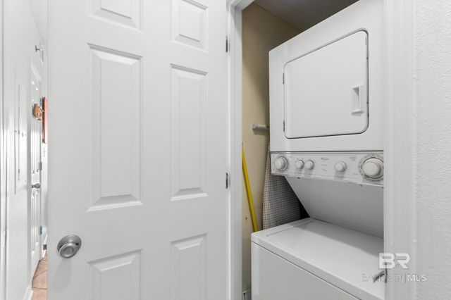 433 W Beach Boulevard 102, Gulf Shores, AL 36542