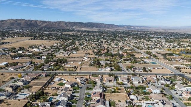 38 W Avenue M, Quartz Hill, CA 93536