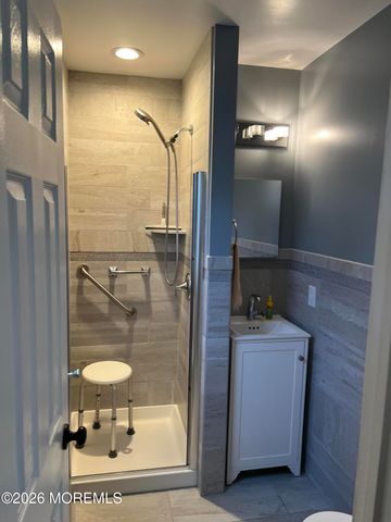 1 Vail Street, Toms River, NJ 08757