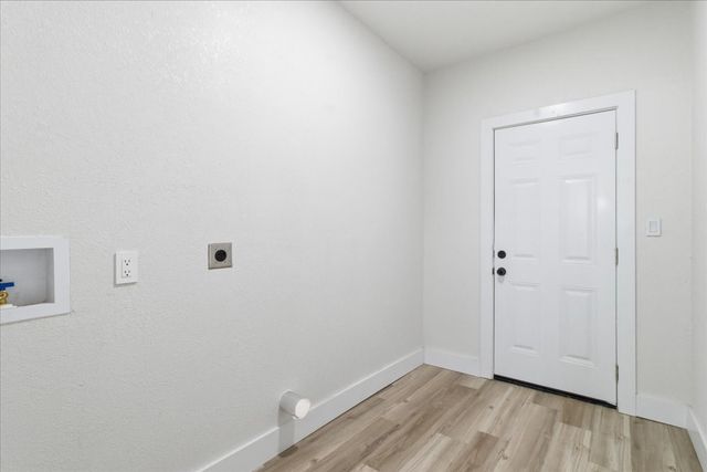 933 E Ramsey Avenue, Fort Worth, TX 76104