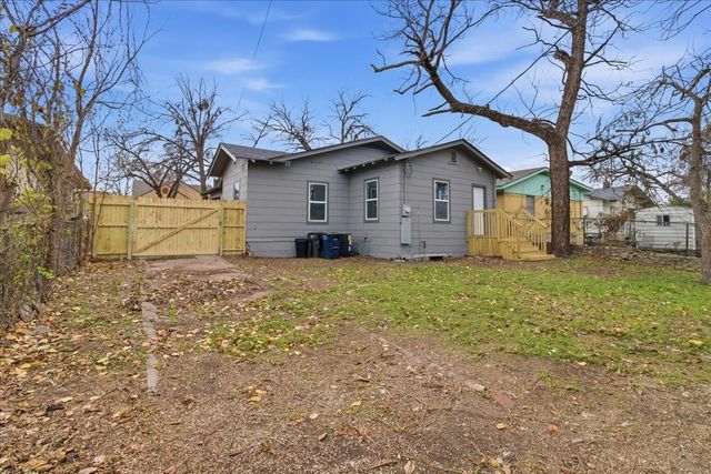 933 E Ramsey Avenue, Fort Worth, TX 76104