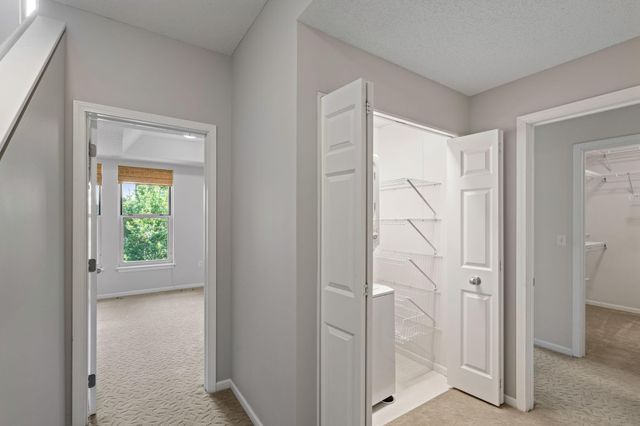 645 N 1st St 409, Minneapolis, MN 55401