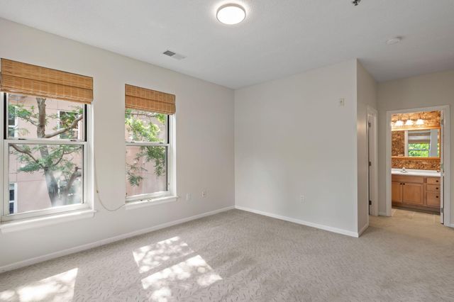 645 N 1st St 409, Minneapolis, MN 55401