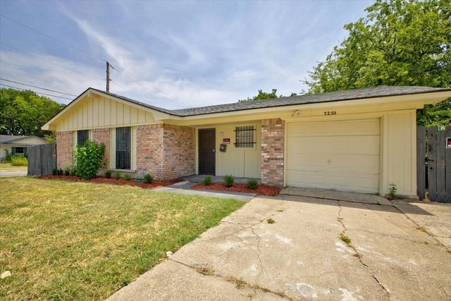 3250 Pacesetter Drive, Dallas, TX 75241