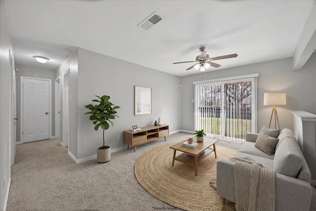 3250 Pacesetter Drive, Dallas, TX 75241
