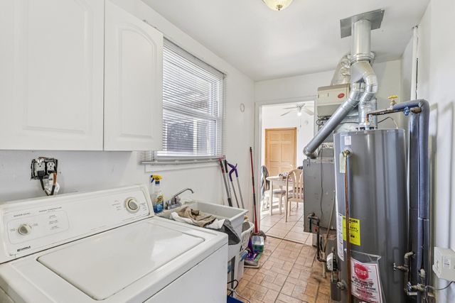 16520 Brockton Lane, Oak Forest, IL 60452