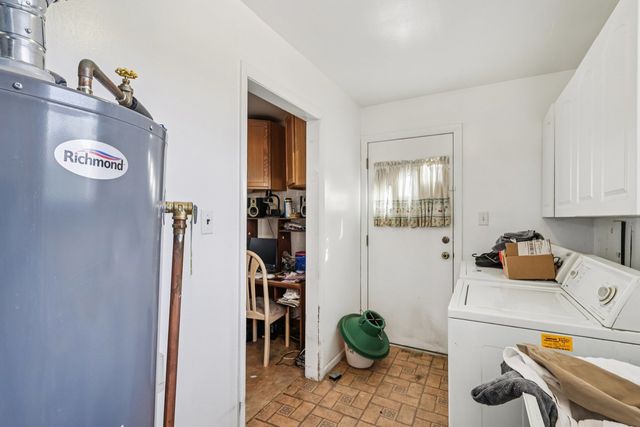 16520 Brockton Lane, Oak Forest, IL 60452