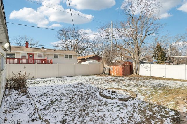 16520 Brockton Lane, Oak Forest, IL 60452