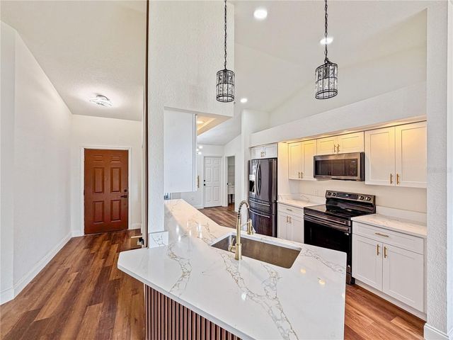 2617 SUNDANCE CIRCLE, Mulberry, FL 33860