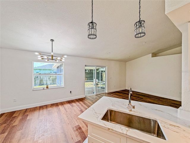 2617 SUNDANCE CIRCLE, Mulberry, FL 33860