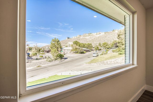 1210 La Cruz Drive, El Paso, TX 79902