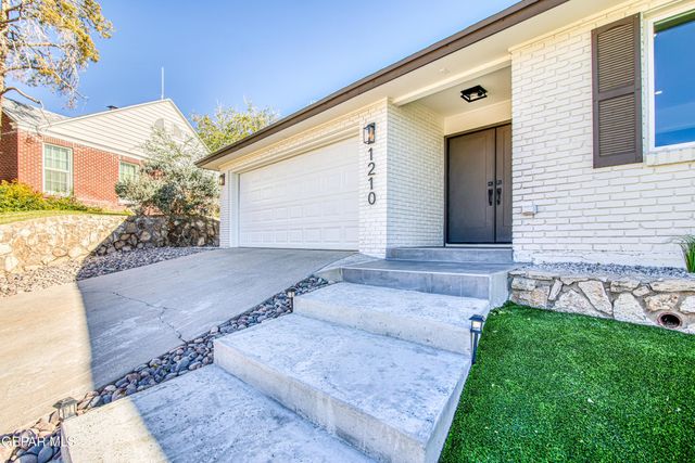 1210 La Cruz Drive, El Paso, TX 79902