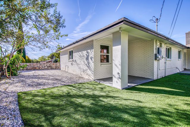 1210 La Cruz Drive, El Paso, TX 79902