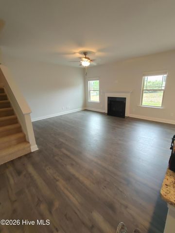 805 Hidden Bridge Drive, Jacksonville, NC 28546