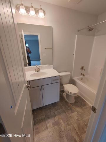 805 Hidden Bridge Drive, Jacksonville, NC 28546