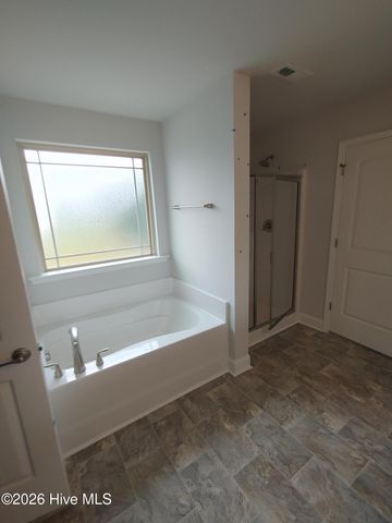 805 Hidden Bridge Drive, Jacksonville, NC 28546