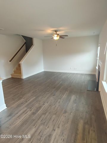 805 Hidden Bridge Drive, Jacksonville, NC 28546