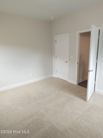 805 Hidden Bridge Drive, Jacksonville, NC 28546