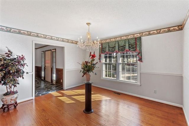 111 Tanglewood Drive, Cartersville, GA 30120