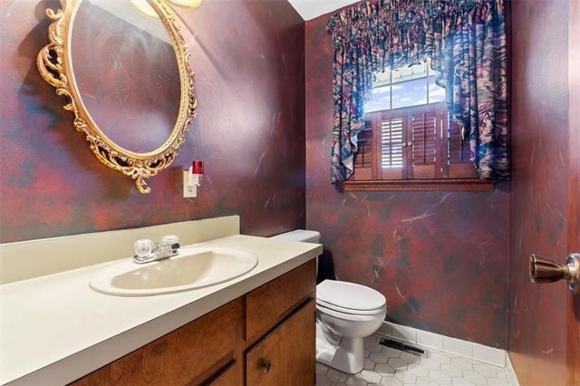 111 Tanglewood Drive, Cartersville, GA 30120