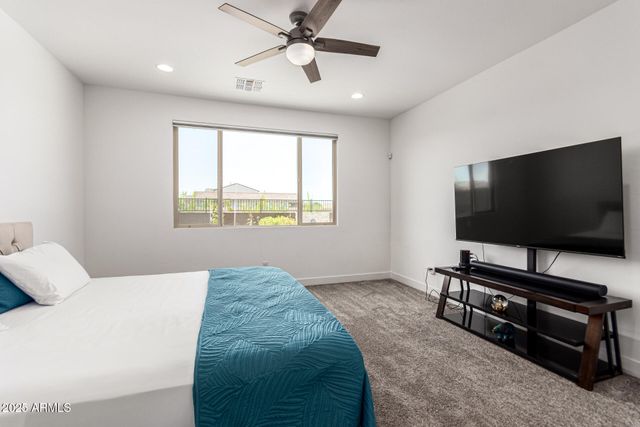 8773 W MEDLOCK Drive, Glendale, AZ 85305