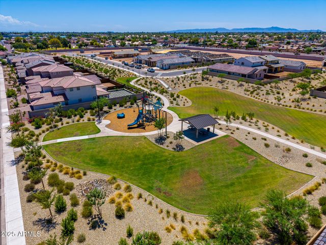 8773 W MEDLOCK Drive, Glendale, AZ 85305