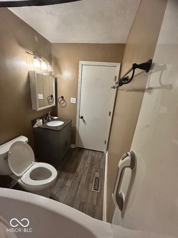 5136 Gambel Road, Indianapolis, IN 46221