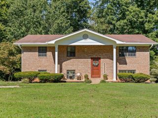7337 Valley Lane, Hixson, TN 37343