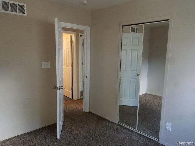 22412 Milner Street, Saint Clair Shores, MI 48081