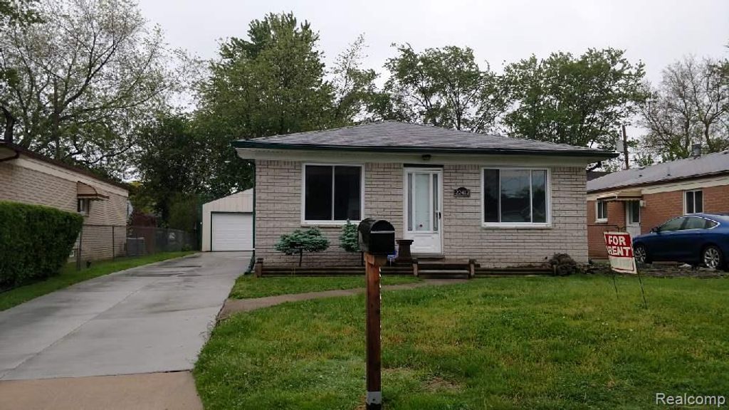 22412 Milner Street, Saint Clair Shores, MI 48081