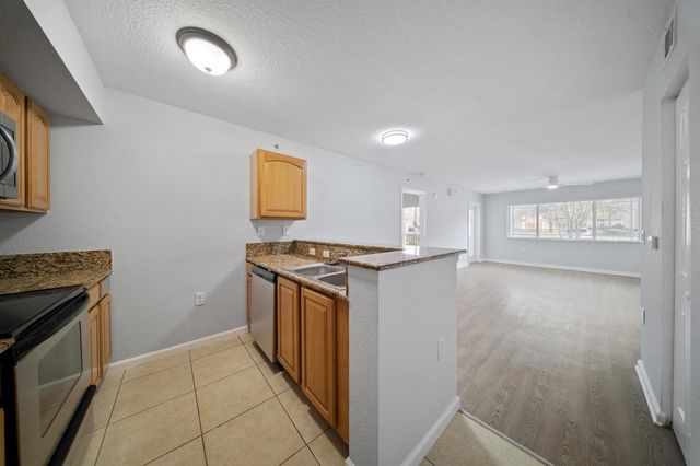 231 SW PALM Drive 101, Port St. Lucie, FL 34986