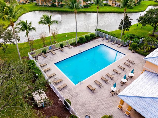 231 SW PALM Drive 101, Port St. Lucie, FL 34986