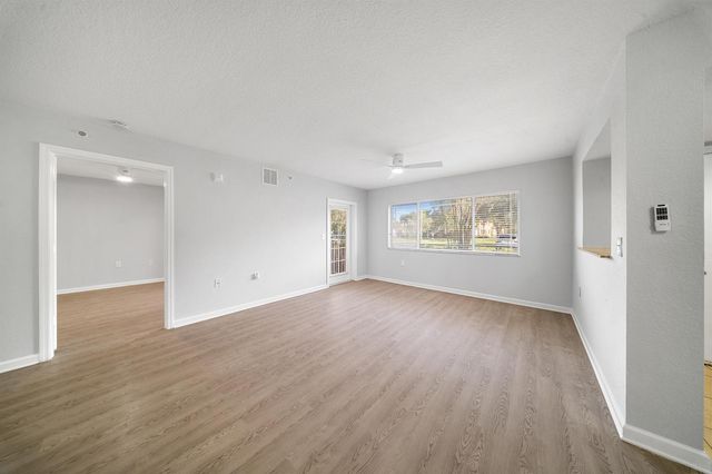 231 SW PALM Drive 101, Port St. Lucie, FL 34986