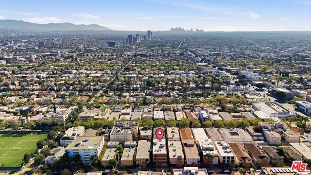 324 S Elm Drive 101, Beverly Hills, CA 90212