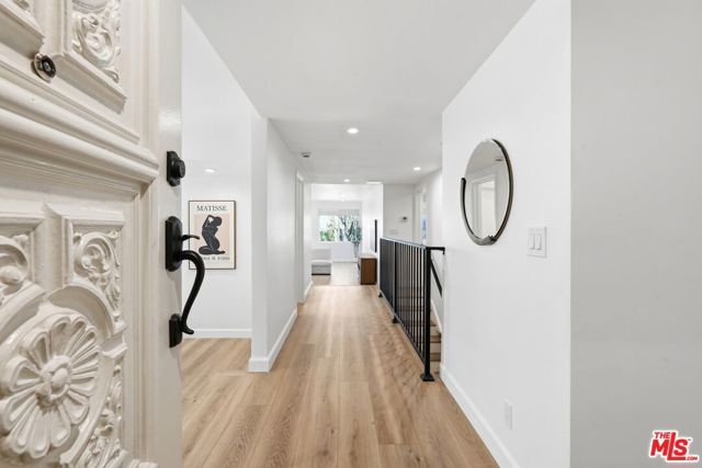 324 S Elm Drive 101, Beverly Hills, CA 90212