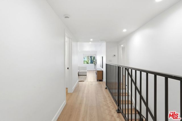 324 S Elm Drive 101, Beverly Hills, CA 90212
