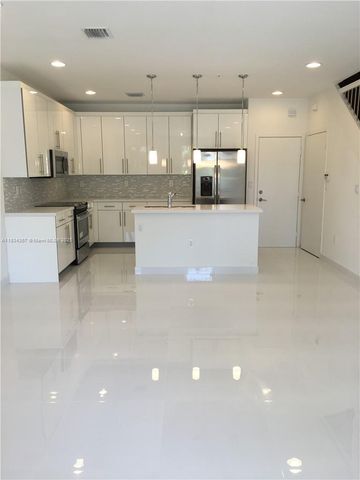2610 NE 213 STREET 104, Aventura, FL 33180