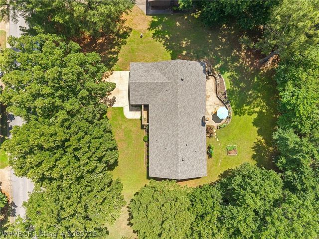 409 Azure Hills Drive, Van Buren, AR 72956
