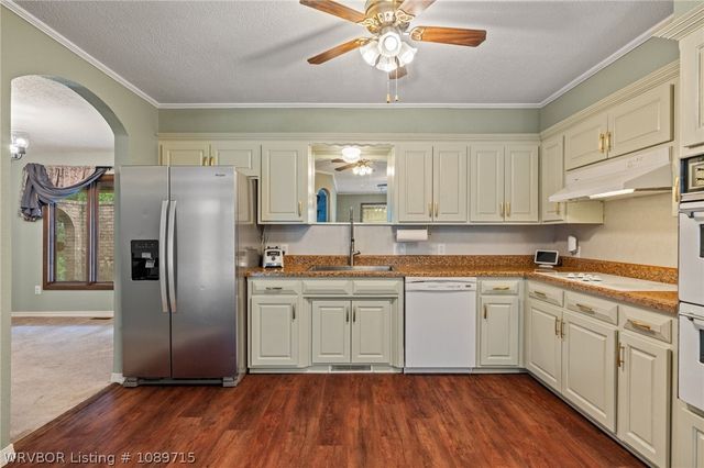 409 Azure Hills Drive, Van Buren, AR 72956