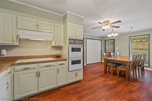 409 Azure Hills Drive, Van Buren, AR 72956